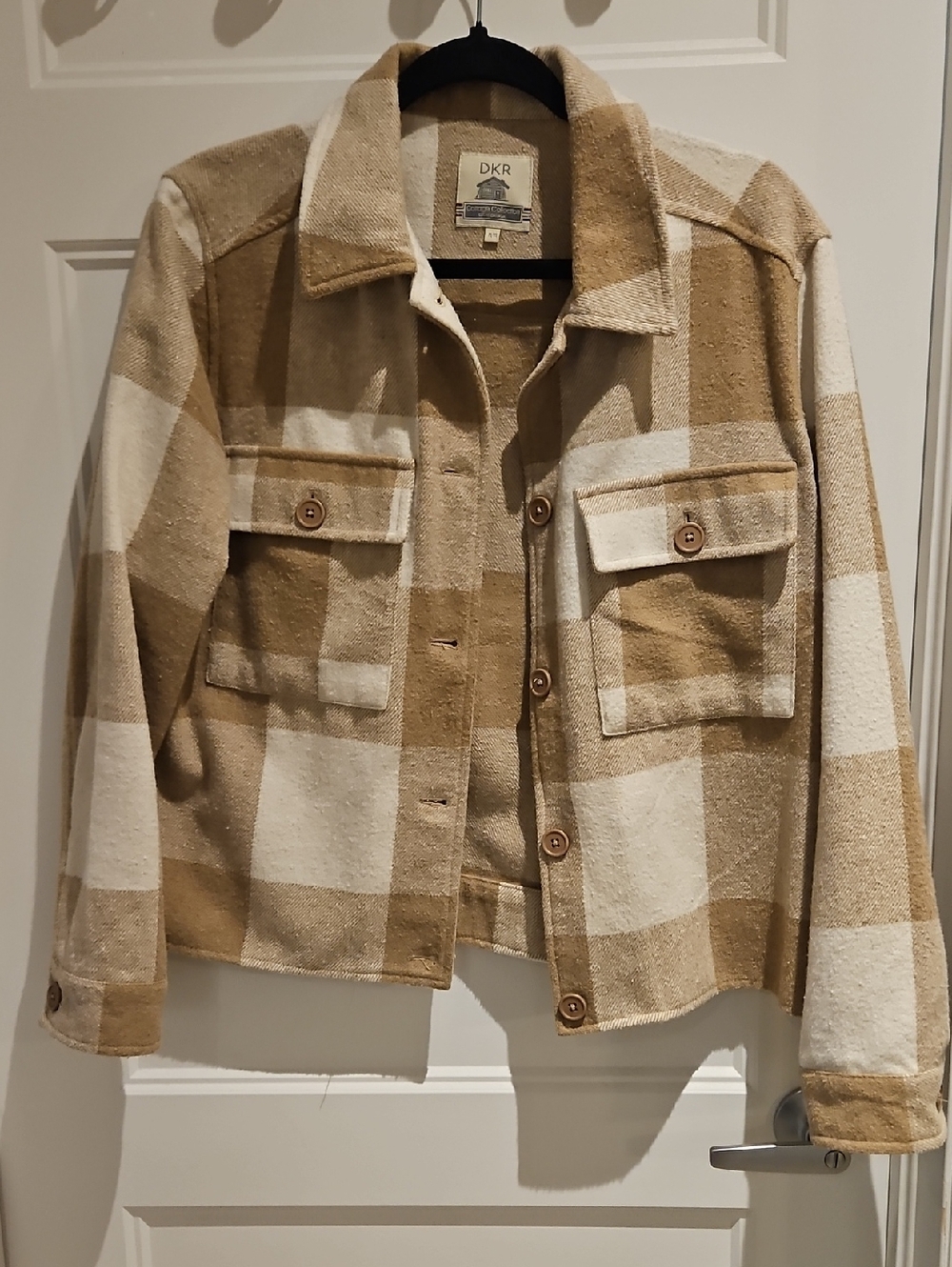 Women's Beige & Cream Plaid Shacket